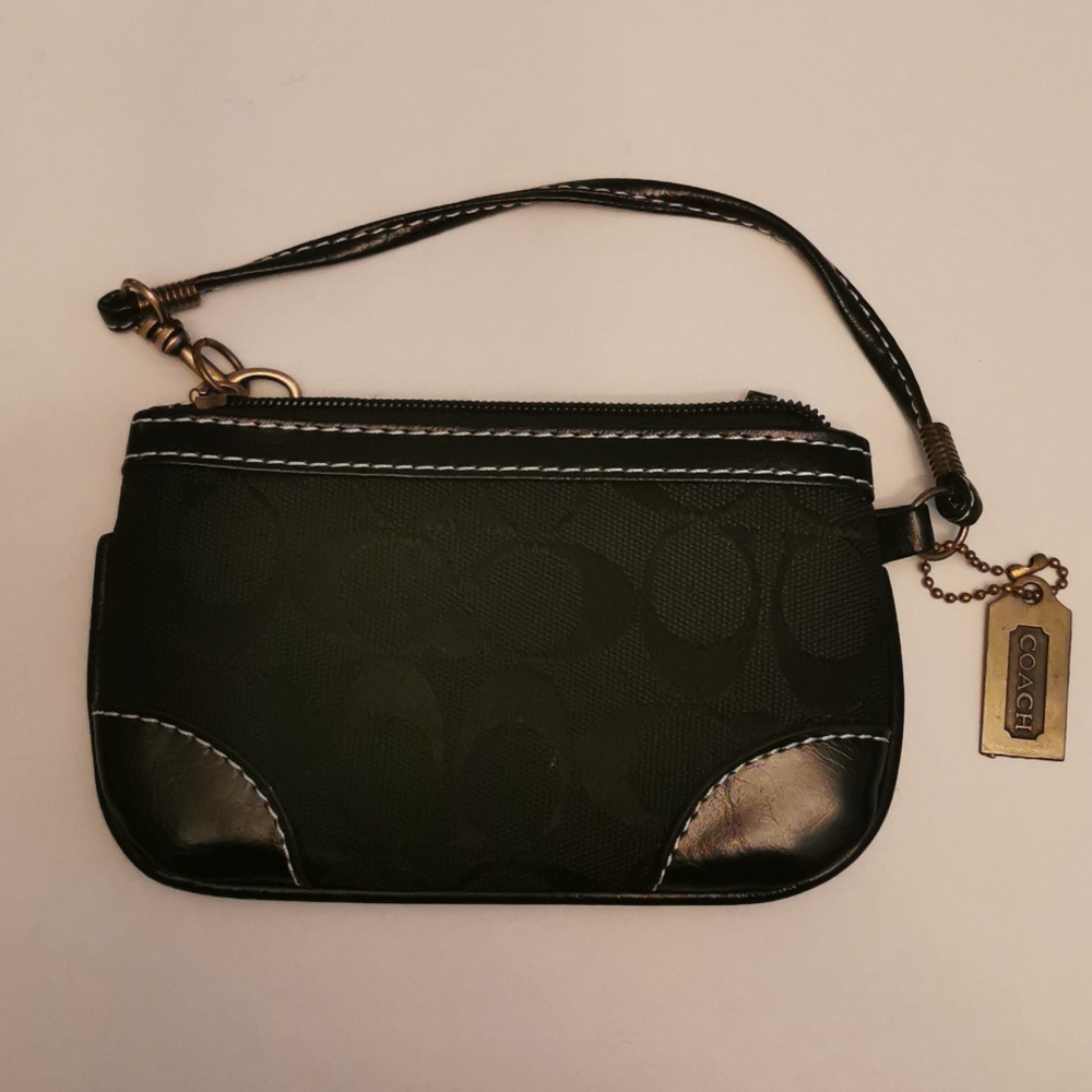 π Wristlets Coin Purse - Picture 4 of 7